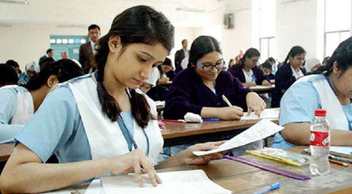 সোমবার সব বোর্ডের এসএসসি ও সমমানের পরীক্ষা স্থগিত