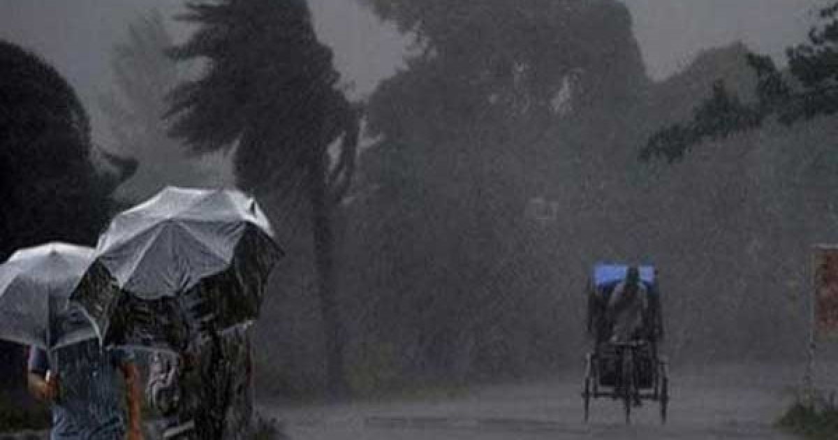 দুপুরেই ৬০ কিমি বেগে ঝড় হতে পারে ৩ বিভাগে