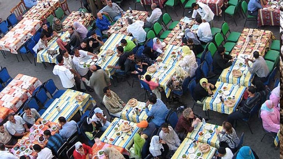 দেশে দেশে বাহারি ইফতারি