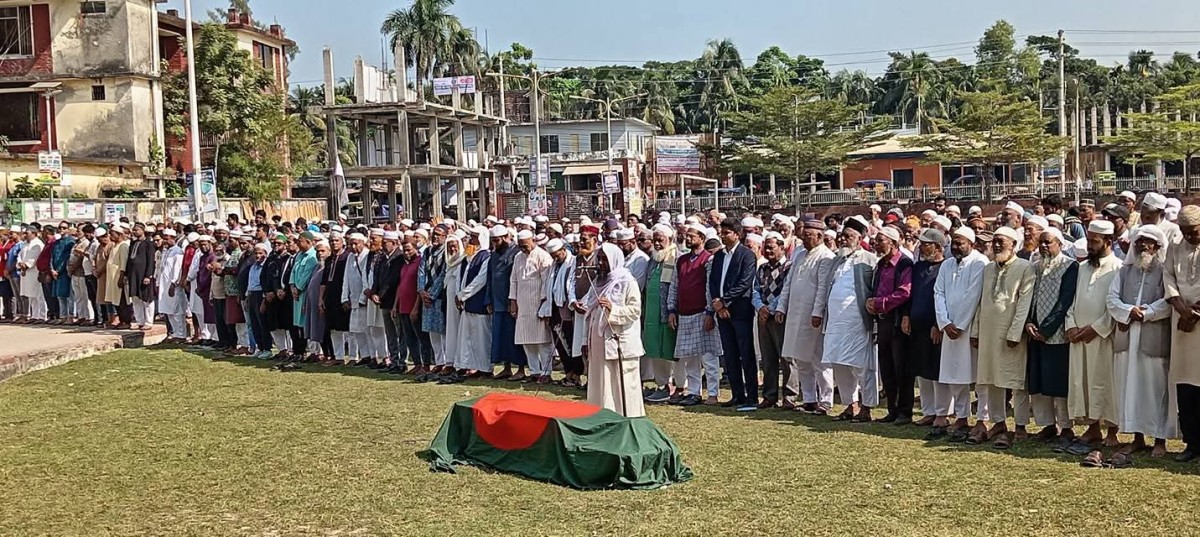 ভোলা প্রেসক্লাবের সাবেক সভাপতি,বীর মুক্তিযোদ্ধা ও দৈনিক বাংলার কণ্ঠের সম্পাদক এম হাবিবুর রহমানের জানাজা শেষে দাফন সম্পন্ন