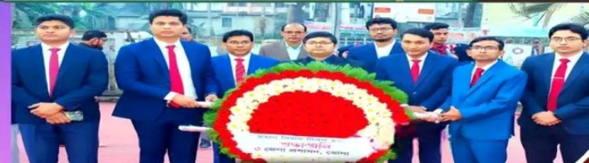ভোলায় মহান বিজয় দিবসের প্রথম প্রহরে মুক্তিযোদ্ধাদের স্মৃতিফলকে পুষ্পস্তবক অর্পণ করেন  জেলা প্রশাসক ড:শামীম রহমান